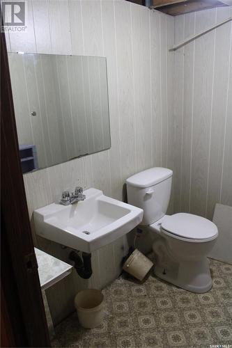 301 Rongve Street, Sturgis, SK - Indoor Photo Showing Bathroom