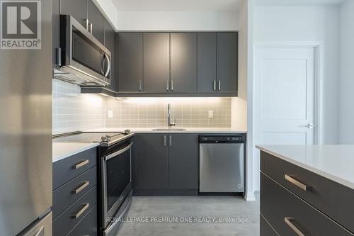 #2614 -7895 Jane St, Vaughan, ON - Indoor Photo Showing Kitchen With Upgraded Kitchen