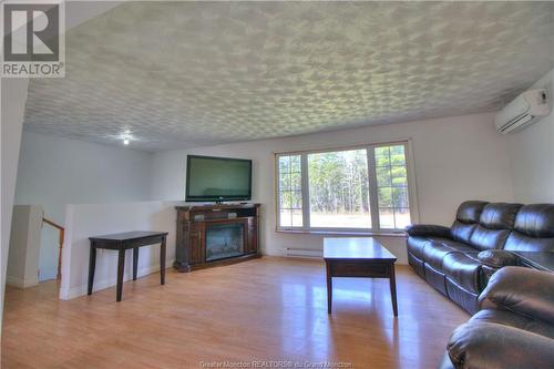 1530 Bass River Point, Bass River, NB - Indoor Photo Showing Living Room