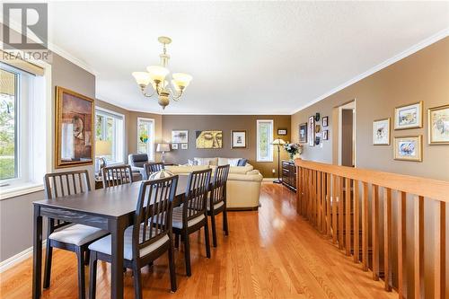 5286 Pine Hill Road, Sudbury, ON - Indoor Photo Showing Dining Room