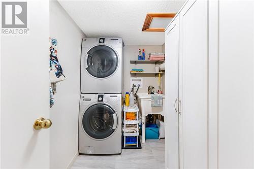5286 Pine Hill Road, Sudbury, ON - Indoor Photo Showing Laundry Room