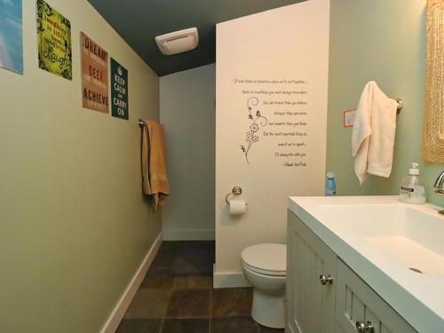 1149 Little Shuswap Lake Road, Chase, BC - Indoor Photo Showing Bathroom