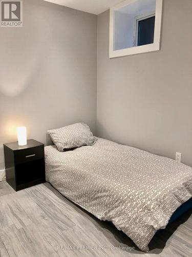 50 Pape Avenue, Toronto, ON - Indoor Photo Showing Bedroom