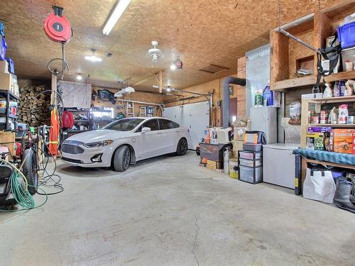 Garage - 717 Route 116, Danville, QC - Indoor Photo Showing Garage