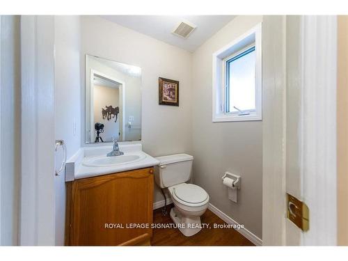 426 Downsview Pl, Waterloo, ON - Indoor Photo Showing Bathroom