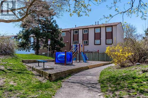 #58 -1221 Dundix Rd, Mississauga, ON - Outdoor