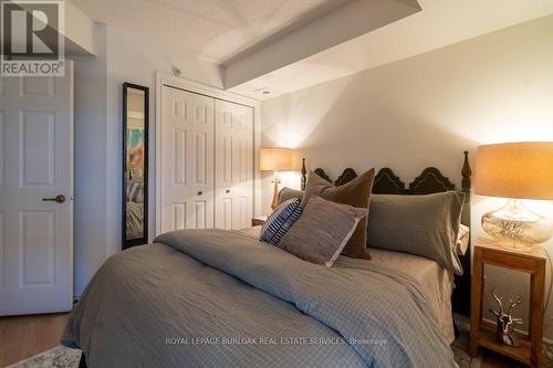 #408 -1450 Bishops Gate, Oakville, ON - Indoor Photo Showing Bedroom