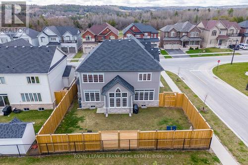 100 Highlands Boulevard, Cavan Monaghan, ON - Outdoor With Facade