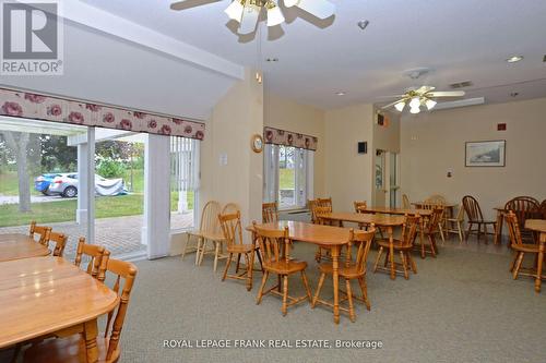 #113 -1 Heritage Way, Kawartha Lakes, ON - Indoor Photo Showing Dining Room