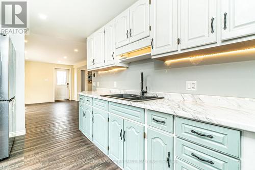 8 North Street, Kawartha Lakes, ON - Indoor Photo Showing Kitchen With Double Sink