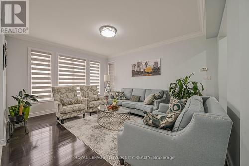 14 Elkhurst Rd, Brampton, ON - Indoor Photo Showing Living Room
