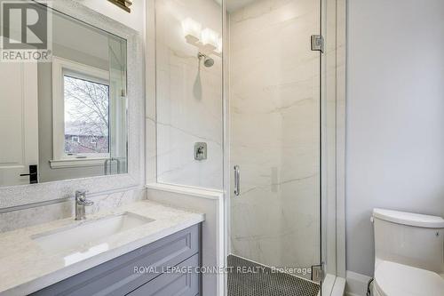 20 Esposito Court, Toronto, ON - Indoor Photo Showing Bathroom