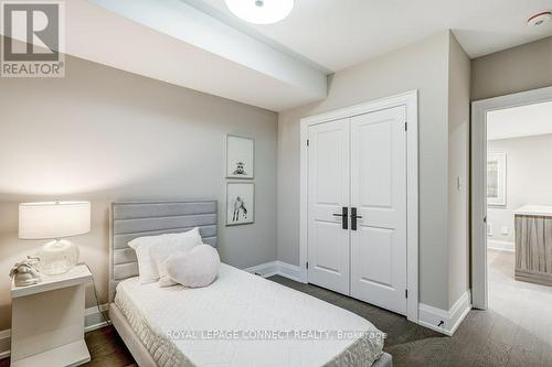 21 Esposito Court, Toronto, ON - Indoor Photo Showing Bedroom