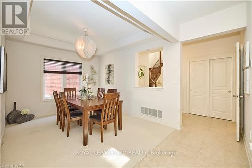 13 Winterberry Boulevard, Thorold, ON - Indoor Photo Showing Dining Room