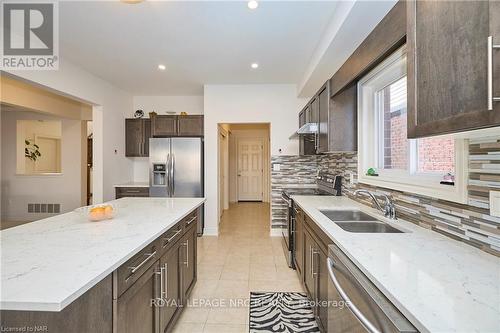 13 Winterberry Boulevard, Thorold, ON - Indoor Photo Showing Kitchen With Double Sink