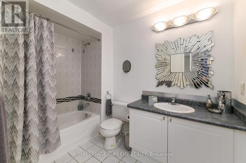 35 Sam Frustaglio Drive, Toronto, ON - Indoor Photo Showing Bathroom