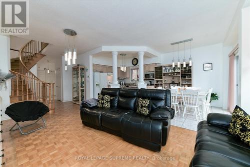 35 Sam Frustaglio Drive, Toronto, ON - Indoor Photo Showing Living Room