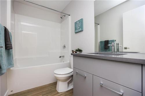 40 Goodman Drive, Winnipeg, MB - Indoor Photo Showing Bathroom