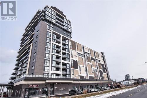 1307 - 550 North Service Road, Grimsby, ON - Outdoor With Balcony With Facade
