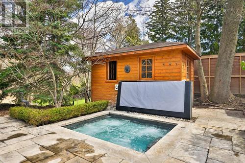 1257 Tecumseh Park Drive, Mississauga, ON - Outdoor With In Ground Pool