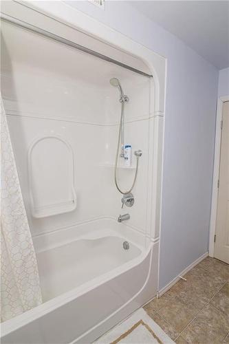 25062 Pr 245 Highway, Dufferin, MB - Indoor Photo Showing Bathroom