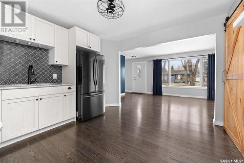 726 Grandview Street W, Moose Jaw, SK - Indoor Photo Showing Kitchen