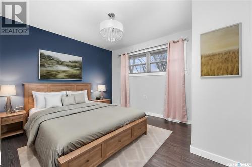 726 Grandview Street W, Moose Jaw, SK - Indoor Photo Showing Bedroom