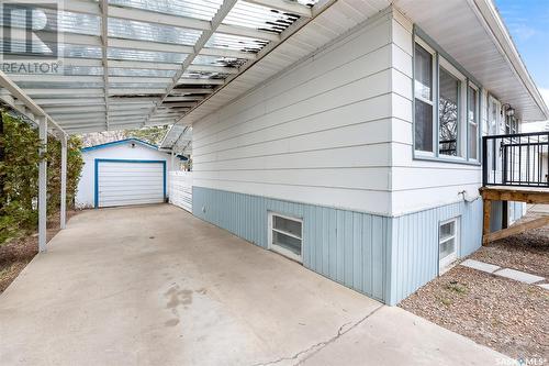 726 Grandview Street W, Moose Jaw, SK - Outdoor With Exterior