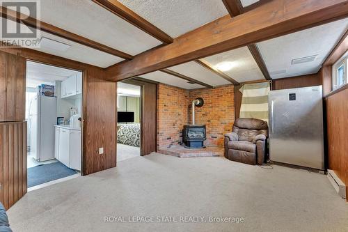 477 Rymal Rd W, Hamilton, ON - Indoor Photo Showing Other Room