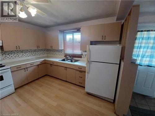 449 Valois Drive, Mattawa, ON - Indoor Photo Showing Kitchen With Double Sink