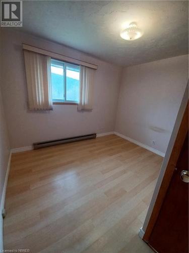 449 Valois Drive, Mattawa, ON - Indoor Photo Showing Other Room