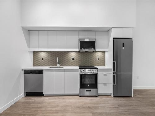 1002-845 Johnson St, Victoria, BC - Indoor Photo Showing Kitchen With Upgraded Kitchen