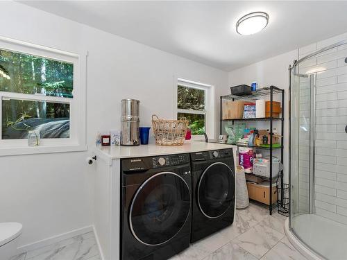 361 Collins Rd, Salt Spring, BC - Indoor Photo Showing Laundry Room