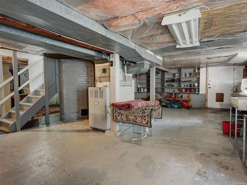 1727 Lee Ave, Victoria, BC - Indoor Photo Showing Basement