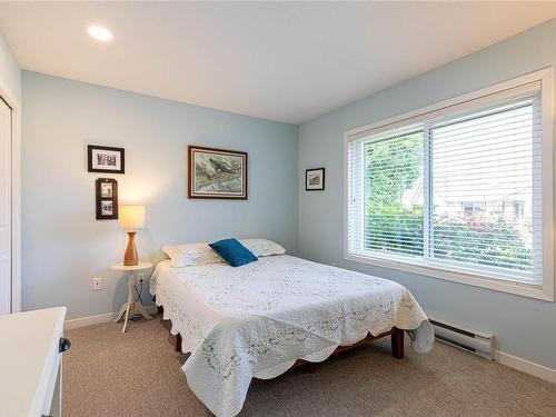 39-885 Berwick Rd South, Qualicum Beach, BC - Indoor Photo Showing Bedroom