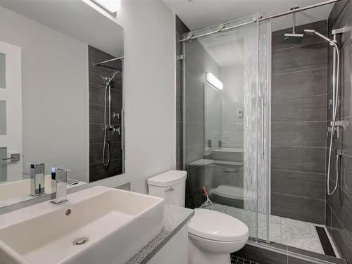 S308-1411 Cook St, Victoria, BC - Indoor Photo Showing Bathroom