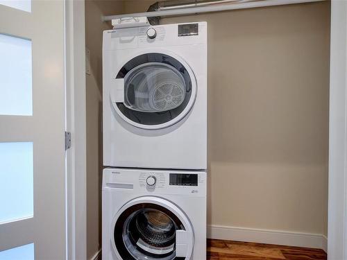 S308-1411 Cook St, Victoria, BC - Indoor Photo Showing Laundry Room