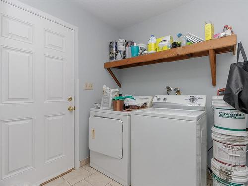 2280 Cowichan Bay Rd, Cowichan Bay, BC - Indoor Photo Showing Laundry Room