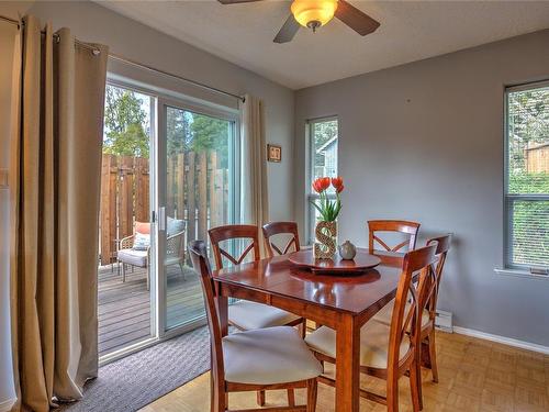 150 & 160 Gravelle Pl, Lake Cowichan, BC - Indoor Photo Showing Dining Room