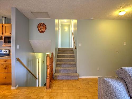150 & 160 Gravelle Pl, Lake Cowichan, BC - Indoor Photo Showing Other Room