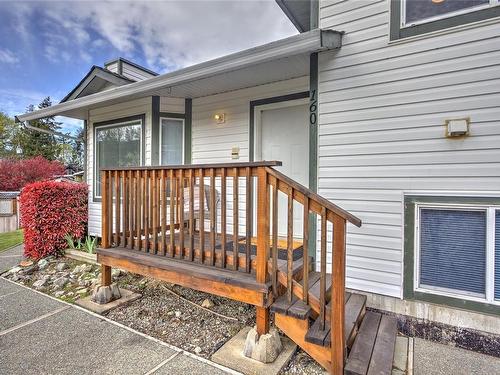 150 & 160 Gravelle Pl, Lake Cowichan, BC - Outdoor With Deck Patio Veranda With Exterior