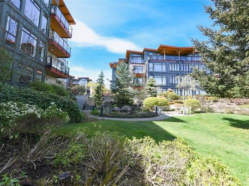 135-2300 Mansfield Dr, Courtenay, BC - Outdoor With Balcony