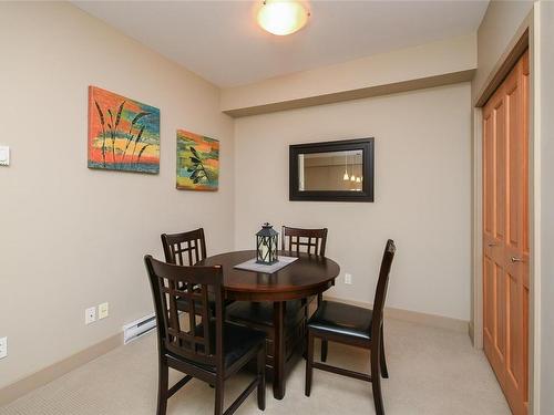 135-2300 Mansfield Dr, Courtenay, BC - Indoor Photo Showing Dining Room