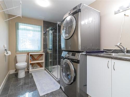 1245 Rockhampton Close, Langford, BC - Indoor Photo Showing Laundry Room