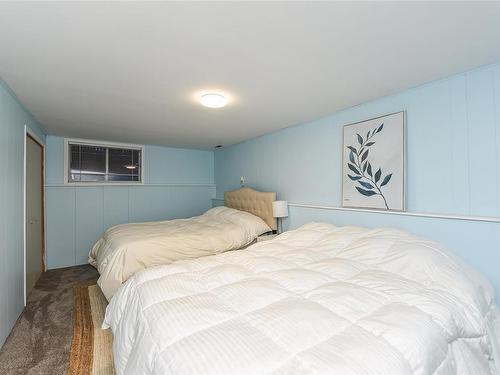 1757 Harmston Ave, Courtenay, BC - Indoor Photo Showing Bedroom