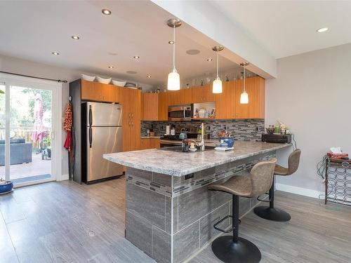 A-596 Langholme Dr, Colwood, BC - Indoor Photo Showing Kitchen With Upgraded Kitchen