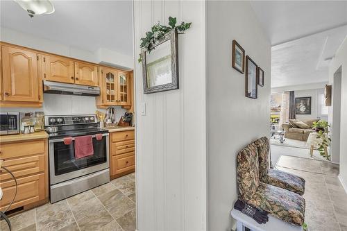6427 Townline Road|Unit #9, Smithville, ON - Indoor Photo Showing Kitchen