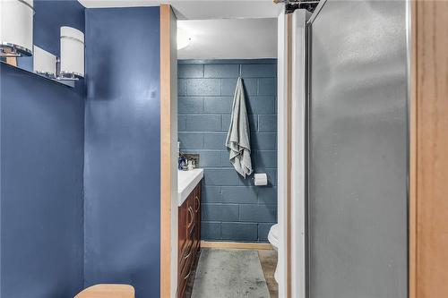 6427 Townline Road|Unit #9, Smithville, ON - Indoor Photo Showing Bathroom