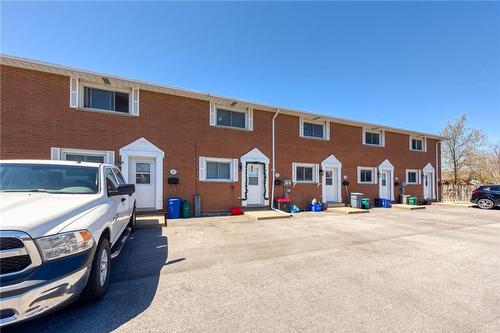 6427 Townline Road|Unit #9, Smithville, ON - Outdoor
