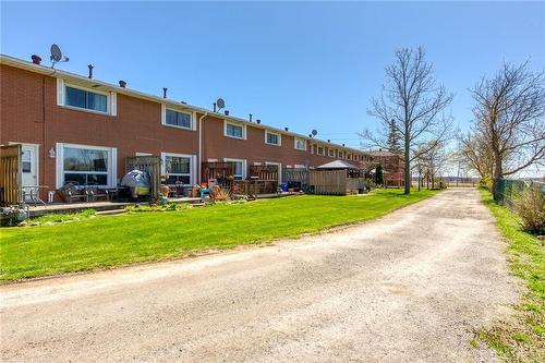 6427 Townline Road|Unit #9, Smithville, ON - Outdoor With Exterior